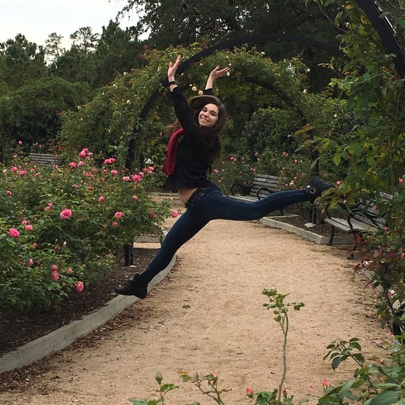 Meet your Posher, Rochelle - Picture 6 of 8